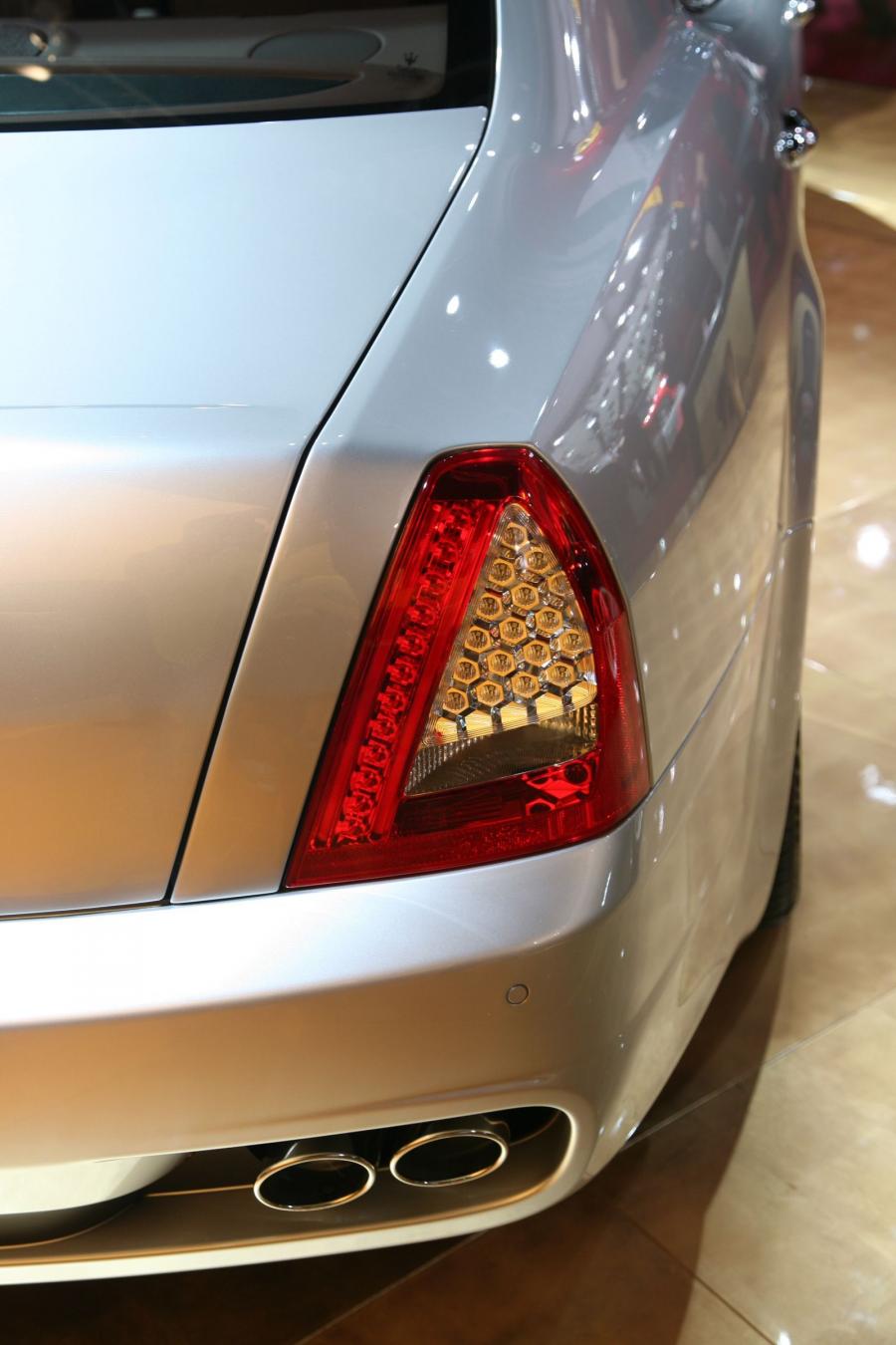  Maserati Quattroporte S 2009 года  (фото 2 из 15)